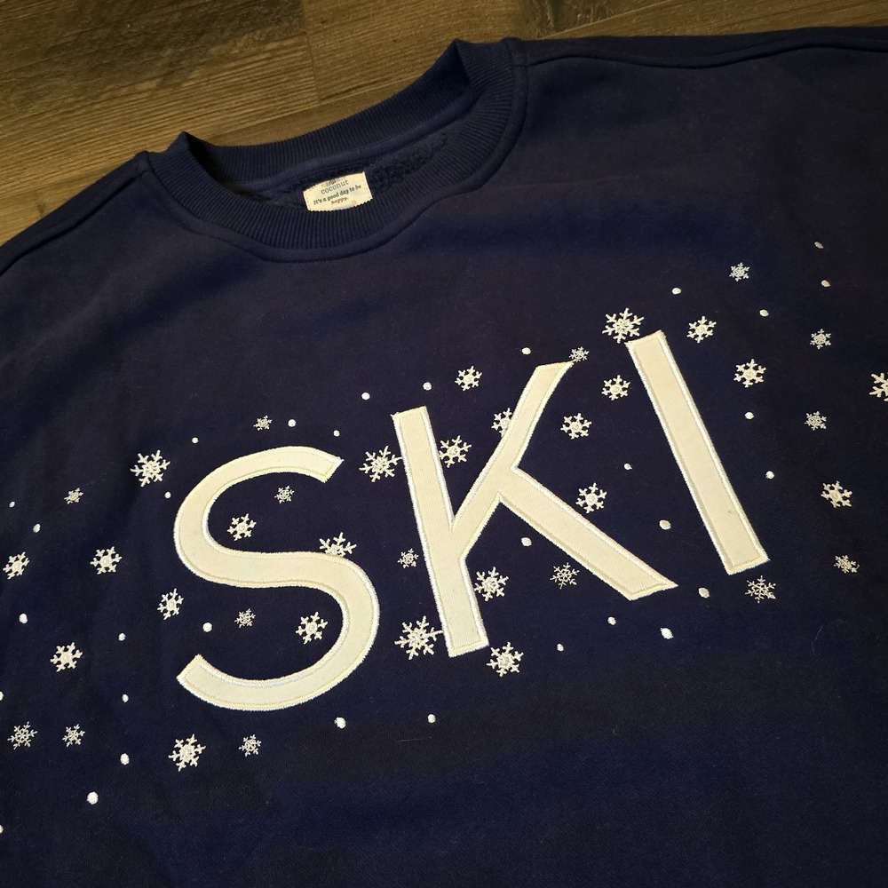 Sunkissed Coconut SKI Oversized Sweatshirt XL Blue Snow‎ Graphic Cozy